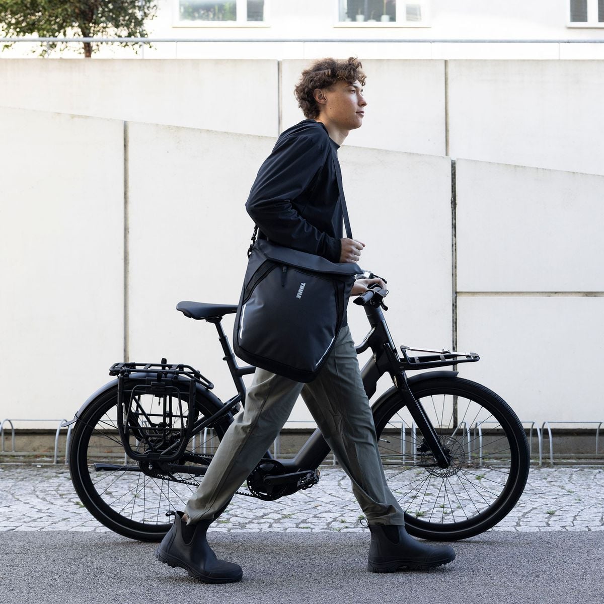 Thule Chasm Courier InLock対応自転車用メッセンジャーバッグ 22L