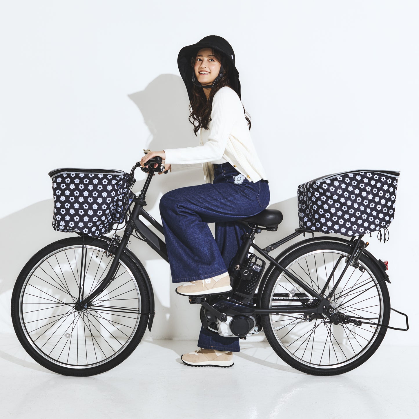 MARY QUANT CYCLE HELMET  マリークワント 自転車用ヘルメット