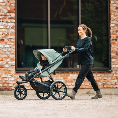 【ブラック、グリーン6月末予定、予約受付中】Thule Urban Glide 3（スーリー アーバングライド3）ジョギングベビーカー